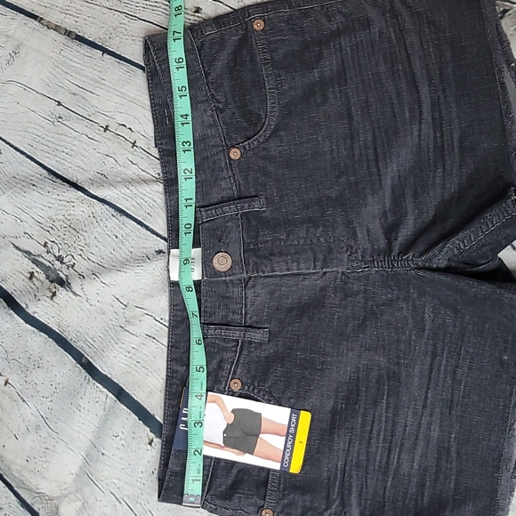 GAP Charcoal Gray Corduroy Shorts with raw hem Size 8 - Picture 6 of 10